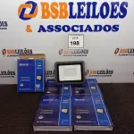 LOTE 198 - 05 REFLETORES DE LED AMBIENTES EXTERNOS 100W. (NOVO) (NO ESTADO) ATENÇÃO! FAZER A VISITAÇÃO ANTES DE ARREMATAR, NÃO SABEMOS SE FUNCIONA. LEILÃO NÃO TEM GARANTIA E NEM DEVOLUÇÃO, SUJEITO A POSSÍVEIS AVARIAS VISÍVEIS/OCULTAS E/OU AUSÊNCIA DE COMPONENTES.