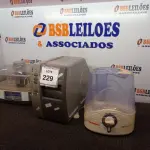 LOTE 229 - 01 IMPRESSORA DE ETIQUETAS MARCA ZEBRA COM AVARIAS E 02 UMIDIFICADORES DE AMBIENTE. (NO ESTADO) ATENÇÃO! FAZER A VISITAÇÃO ANTES DE ARREMATAR, NÃO SABEMOS SE FUNCIONA. LEILÃO NÃO TEM GARANTIA E NEM DEVOLUÇÃO, SUJEITO A POSSÍVEIS AVARIAS VISÍVEIS/OCULTAS E/OU AUSÊNCIA DE COMPONENTES.