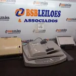 LOTE 173 - 03 SCANNER’S MARCAS E MODELOS DIVERSOS. (NO ESTADO) ATENÇÃO! FAZER A VISITAÇÃO ANTES DE ARREMATAR, NÃO SABEMOS SE FUNCIONA. LEILÃO NÃO TEM GARANTIA E NEM DEVOLUÇÃO, SUJEITO A POSSÍVEIS AVARIAS VISÍVEIS/OCULTAS E/OU AUSÊNCIA DE COMPONENTES.