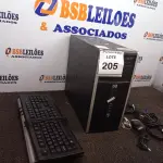 LOTE 205 - 01 COMPUTADOR COMPLETO COM 320GB DE HD, 4GB DE RAM E MONITOR DE 16’’ POLEGADAS. (ACOMPANHA MOUSE, TECLADOS E CABOS) (NO ESTADO) ATENÇÃO! FAZER A VISITAÇÃO ANTES DE ARREMATAR, NÃO SABEMOS SE FUNCIONA. LEILÃO NÃO TEM GARANTIA E NEM DEVOLUÇÃO, SUJEITO A POSSÍVEIS AVARIAS VISÍVEIS/OCULTAS E/OU AUSÊNCIA DE COMPONENTES.