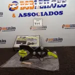 LOTE 111 - 01 PUXADOR DE PALETES. (NO ESTADO) ATENÇÃO! FAZER A VISITAÇÃO ANTES DE ARREMATAR, NÃO SABEMOS SE FUNCIONA. LEILÃO NÃO TEM GARANTIA E NEM DEVOLUÇÃO, SUJEITO A POSSÍVEIS AVARIAS VISÍVEIS/OCULTAS E/OU AUSÊNCIA DE COMPONENTES.