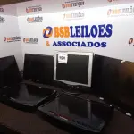 LOTE 194 - 06 MONITORES LCD MARCAS E MODELOS DIVERSOS. (NO ESTADO) ATENÇÃO! FAZER A VISITAÇÃO ANTES DE ARREMATAR, NÃO SABEMOS SE FUNCIONA. LEILÃO NÃO TEM GARANTIA E NEM DEVOLUÇÃO, SUJEITO A POSSÍVEIS AVARIAS VISÍVEIS/OCULTAS E/OU AUSÊNCIA DE COMPONENTES.