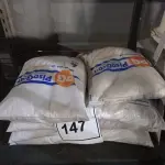 LOTE 147 - 06 PACOTES DE GRANITINA/08 PARA GRAFIADO COM 4KG CADA. (NO ESTADO) ATENÇÃO! FAZER A VISITAÇÃO ANTES DE ARREMATAR, NÃO SABEMOS SE FUNCIONA. LEILÃO NÃO TEM GARANTIA E NEM DEVOLUÇÃO, SUJEITO A POSSÍVEIS AVARIAS VISÍVEIS/OCULTAS E/OU AUSÊNCIA DE COMPONENTES.