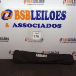 LOTE 176 - 01 TRIPÉ PARA CÂMERA TOMATE MTG-3016. (NO ESTADO) ATENÇÃO! FAZER A VISITAÇÃO ANTES DE ARREMATAR, NÃO SABEMOS SE FUNCIONA. LEILÃO NÃO TEM GARANTIA E NEM DEVOLUÇÃO, SUJEITO A POSSÍVEIS AVARIAS VISÍVEIS/OCULTAS E/OU AUSÊNCIA DE COMPONENTES.