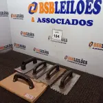 LOTE 184 - 01 DESEMPENADEIRA DE AÇO E 01 DESEMPENADEIRA DE MADEIRA.  (NO ESTADO) ATENÇÃO! FAZER A VISITAÇÃO ANTES DE ARREMATAR, NÃO SABEMOS SE FUNCIONA. LEILÃO NÃO TEM GARANTIA E NEM DEVOLUÇÃO, SUJEITO A POSSÍVEIS AVARIAS VISÍVEIS/OCULTAS E/OU AUSÊNCIA DE COMPONENTES.