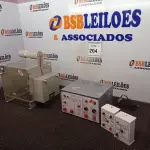 LOTE 204 - 01 LOTE COM MATERIAIS PARA LABORATÓRIO.  (NO ESTADO) ATENÇÃO! FAZER A VISITAÇÃO ANTES DE ARREMATAR, NÃO SABEMOS SE FUNCIONA. LEILÃO NÃO TEM GARANTIA E NEM DEVOLUÇÃO, SUJEITO A POSSÍVEIS AVARIAS VISÍVEIS/OCULTAS E/OU AUSÊNCIA DE COMPONENTES.
