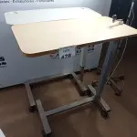 LOTE 478 - 02 MESAS DE REFEIÇÃO PARA CAMA HOSPITALAR. (NO ESTADO) ATENÇÃO! FAZER A VISITAÇÃO ANTES DE ARREMATAR, NÃO SABEMOS SE FUNCIONA. LEILÃO NÃO TEM GARANTIA E NEM DEVOLUÇÃO, SUJEITO A POSSÍVEIS AVARIAS VISÍVEIS/OCULTAS E/OU AUSÊNCIA DE COMPONENTES.
