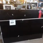 LOTE 301 - 02 TV’S PARA RETIRADA DE PEÇAS. (NO ESTADO) ATENÇÃO! FAZER A VISITAÇÃO ANTES DE ARREMATAR, NÃO SABEMOS SE FUNCIONA. LEILÃO NÃO TEM GARANTIA E NEM DEVOLUÇÃO, SUJEITO A POSSÍVEIS AVARIAS VISÍVEIS/OCULTAS E/OU AUSÊNCIA DE COMPONENTES.