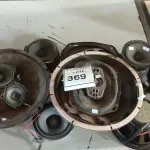 LOTE 369 - 01 LOTE C/DIVERSOS AUTO FALANTES MARCAS E MODELOS. (NO ESTADO) ATENÇÃO! FAZER A VISITAÇÃO ANTES DE ARREMATAR, NÃO SABEMOS SE FUNCIONA. LEILÃO NÃO TEM GARANTIA E NEM DEVOLUÇÃO, SUJEITO A POSSÍVEIS AVARIAS VISÍVEIS/OCULTAS E/OU AUSÊNCIA DE COMPONENTES.