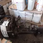 LOTE 503 - 01 MOTOR 18 HP 13.2KW – 5500R/MIN 41/46KG MARCA TOHATSU E 01 TANQUE DE GASOLINA. (NO ESTADO) ATENÇÃO! FAZER A VISITAÇÃO ANTES DE ARREMATAR, NÃO SABEMOS SE FUNCIONA. LEILÃO NÃO TEM GARANTIA E NEM DEVOLUÇÃO, SUJEITO A POSSÍVEIS AVARIAS VISÍVEIS/OCULTAS E/OU AUSÊNCIA DE COMPONENTES.
