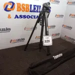 LOTE 328 - 01 TRIPÉ PARA CÂMERA TOMATE MTG-3016. (NO ESTADO) ATENÇÃO! FAZER A VISITAÇÃO ANTES DE ARREMATAR, NÃO SABEMOS SE FUNCIONA. LEILÃO NÃO TEM GARANTIA E NEM DEVOLUÇÃO, SUJEITO A POSSÍVEIS AVARIAS VISÍVEIS/OCULTAS E/OU AUSÊNCIA DE COMPONENTES.