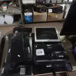 LOTE 278 - 01 LOTE COM MONITORES DIVERSOS PARA RETIRADA DE PEÇAS. (NO ESTADO) ATENÇÃO! FAZER A VISITAÇÃO ANTES DE ARREMATAR, NÃO SABEMOS SE FUNCIONA. LEILÃO NÃO TEM GARANTIA E NEM DEVOLUÇÃO, SUJEITO A POSSÍVEIS AVARIAS VISÍVEIS/OCULTAS E/OU AUSÊNCIA DE COMPONENTES.