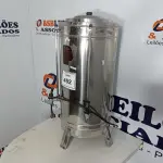 LOTE 452 - 01 CAFETEIRA ELÉTRICA EM INOX MARCA MONARCA. (NO ESTADO) ATENÇÃO! FAZER A VISITAÇÃO ANTES DE ARREMATAR, NÃO SABEMOS SE FUNCIONA. LEILÃO NÃO TEM GARANTIA E NEM DEVOLUÇÃO, SUJEITO A POSSÍVEIS AVARIAS VISÍVEIS/OCULTAS E/OU AUSÊNCIA DE COMPONENTES.