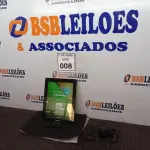 LOTE 008 - 01 TABLET POSITIVO COM BOLSA E CARREGADOR. (NO ESTADO) ATENÇÃO! FAZER A VISITAÇÃO ANTES DE ARREMATAR, NÃO SABEMOS SE FUNCIONA. LEILÃO NÃO TEM GARANTIA E NEM DEVOLUÇÃO, SUJEITO A POSSÍVEIS AVARIAS VISÍVEIS/OCULTAS E/OU AUSÊNCIA DE COMPONENTES.