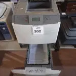 LOTE 302 - 01 IMPRESSORA LEXMARK T654DN.  (NO ESTADO) ATENÇÃO! FAZER A VISITAÇÃO ANTES DE ARREMATAR, NÃO SABEMOS SE FUNCIONA. LEILÃO NÃO TEM GARANTIA E NEM DEVOLUÇÃO, SUJEITO A POSSÍVEIS AVARIAS VISÍVEIS/OCULTAS E/OU AUSÊNCIA DE COMPONENTES.