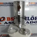 LOTE 452 - 01 CAFETEIRA ELÉTRICA EM INOX MARCA MONARCA. (NO ESTADO) ATENÇÃO! FAZER A VISITAÇÃO ANTES DE ARREMATAR, NÃO SABEMOS SE FUNCIONA. LEILÃO NÃO TEM GARANTIA E NEM DEVOLUÇÃO, SUJEITO A POSSÍVEIS AVARIAS VISÍVEIS/OCULTAS E/OU AUSÊNCIA DE COMPONENTES.
