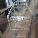 LOTE 443 - 01 CARRINHO DE FERRO P/TRANSPORTE C/03 BANDEJAS.  (NO ESTADO) ATENÇÃO! FAZER A VISITAÇÃO ANTES DE ARREMATAR, NÃO SABEMOS SE FUNCIONA. LEILÃO NÃO TEM GARANTIA E NEM DEVOLUÇÃO, SUJEITO A POSSÍVEIS AVARIAS VISÍVEIS/OCULTAS E/OU AUSÊNCIA DE COMPONENTES.