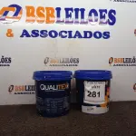 LOTE 281 - 02 BALDES TINTA QUALITEX 3,6L NA COR AREIA E AMARELO. (NO ESTADO) ATENÇÃO! FAZER A VISITAÇÃO ANTES DE ARREMATAR, NÃO SABEMOS SE FUNCIONA. LEILÃO NÃO TEM GARANTIA E NEM DEVOLUÇÃO, SUJEITO A POSSÍVEIS AVARIAS VISÍVEIS/OCULTAS E/OU AUSÊNCIA DE COMPONENTES.
