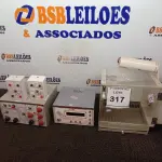 LOTE 317 - 01 APARELHO DE LABORATÓRIO E 01 FREQUENCÍMETRO DIGITAL.   (NO ESTADO) ATENÇÃO! FAZER A VISITAÇÃO ANTES DE ARREMATAR, NÃO SABEMOS SE FUNCIONA. LEILÃO NÃO TEM GARANTIA E NEM DEVOLUÇÃO, SUJEITO A POSSÍVEIS AVARIAS VISÍVEIS/OCULTAS E/OU AUSÊNCIA DE COMPONENTES.