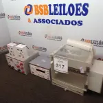 LOTE 317 - 01 APARELHO DE LABORATÓRIO E 01 FREQUENCÍMETRO DIGITAL.   (NO ESTADO) ATENÇÃO! FAZER A VISITAÇÃO ANTES DE ARREMATAR, NÃO SABEMOS SE FUNCIONA. LEILÃO NÃO TEM GARANTIA E NEM DEVOLUÇÃO, SUJEITO A POSSÍVEIS AVARIAS VISÍVEIS/OCULTAS E/OU AUSÊNCIA DE COMPONENTES.