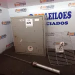 LOTE 329 - 01 QUADRO ELÉTRICO E 01 ANTENA VIA A RÁDIO.  (NO ESTADO) ATENÇÃO! FAZER A VISITAÇÃO ANTES DE ARREMATAR, NÃO SABEMOS SE FUNCIONA. LEILÃO NÃO TEM GARANTIA E NEM DEVOLUÇÃO, SUJEITO A POSSÍVEIS AVARIAS VISÍVEIS/OCULTAS E/OU AUSÊNCIA DE COMPONENTES.