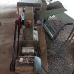 LOTE 504 - 01 PICADOR E TRITURADOR FORRAGEIRA MONOFÁSICO DE ALTA ROTAÇÃO MOTOR 7,5 CV (NO ESTADO)