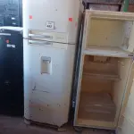 LOTE 482 - 03 GELADEIRAS MARCAS E MODELOS DIVERSOS C/AVARIAS. (NO ESTADO) ATENÇÃO! FAZER A VISITAÇÃO ANTES DE ARREMATAR, NÃO SABEMOS SE FUNCIONA. LEILÃO NÃO TEM GARANTIA E NEM DEVOLUÇÃO, SUJEITO A POSSÍVEIS AVARIAS VISÍVEIS/OCULTAS E/OU AUSÊNCIA DE COMPONENTES.