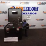 LOTE 444 - 01 RADAR VEICULAR E 01 MALETA COM BATERIA. (NO ESTADO) ATENÇÃO! FAZER A VISITAÇÃO ANTES DE ARREMATAR, NÃO SABEMOS SE FUNCIONA. LEILÃO NÃO TEM GARANTIA E NEM DEVOLUÇÃO, SUJEITO A POSSÍVEIS AVARIAS VISÍVEIS/OCULTAS E/OU AUSÊNCIA DE COMPONENTES.