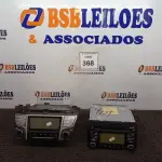 LOTE 368 - 02 APARELHOS DE SOM AUTOMOTIVOS. (NO ESTADO) ATENÇÃO! FAZER A VISITAÇÃO ANTES DE ARREMATAR, NÃO SABEMOS SE FUNCIONA. LEILÃO NÃO TEM GARANTIA E NEM DEVOLUÇÃO, SUJEITO A POSSÍVEIS AVARIAS VISÍVEIS/OCULTAS E/OU AUSÊNCIA DE COMPONENTES.