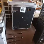LOTE 472 - 01 ARMÁRIO BAIXO C/04 GAVETAS, 01 CAIXA CASE E 01 CABIDEIRO EM MADEIRA. (NO ESTADO) ATENÇÃO! FAZER A VISITAÇÃO ANTES DE ARREMATAR, NÃO SABEMOS SE FUNCIONA. LEILÃO NÃO TEM GARANTIA E NEM DEVOLUÇÃO, SUJEITO A POSSÍVEIS AVARIAS VISÍVEIS/OCULTAS E/OU AUSÊNCIA DE COMPONENTES.