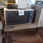 LOTE 303 - 01 MICRO-ONDAS S/ PRATO, 01 TRANSFORMADOR E 01 NOBREAK. (NO ESTADO) ATENÇÃO! FAZER A VISITAÇÃO ANTES DE ARREMATAR, NÃO SABEMOS SE FUNCIONA. LEILÃO NÃO TEM GARANTIA E NEM DEVOLUÇÃO, SUJEITO A POSSÍVEIS AVARIAS VISÍVEIS/OCULTAS E/OU AUSÊNCIA DE COMPONENTES.