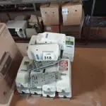 LOTE 318 - 01 LOTE COM DISPENSES PARA SABÃO.  (NO ESTADO) ATENÇÃO! FAZER A VISITAÇÃO ANTES DE ARREMATAR, NÃO SABEMOS SE FUNCIONA. LEILÃO NÃO TEM GARANTIA E NEM DEVOLUÇÃO, SUJEITO A POSSÍVEIS AVARIAS VISÍVEIS/OCULTAS E/OU AUSÊNCIA DE COMPONENTES.