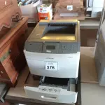 LOTE 376 - 01 IMPRESSORA LEXMARK T654DN. (NO ESTADO) ATENÇÃO! FAZER A VISITAÇÃO ANTES DE ARREMATAR, NÃO SABEMOS SE FUNCIONA. LEILÃO NÃO TEM GARANTIA E NEM DEVOLUÇÃO, SUJEITO A POSSÍVEIS AVARIAS VISÍVEIS/OCULTAS E/OU AUSÊNCIA DE COMPONENTES.