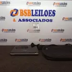 LOTE 001 - 01 NOTEBOOK POSITIVO COM MALETA. (NO ESTADO) ATENÇÃO! FAZER A VISITAÇÃO ANTES DE ARREMATAR, NÃO SABEMOS SE FUNCIONA. LEILÃO NÃO TEM GARANTIA E NEM DEVOLUÇÃO, SUJEITO A POSSÍVEIS AVARIAS VISÍVEIS/OCULTAS E/OU AUSÊNCIA DE COMPONENTES.