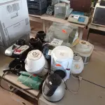 LOTE 361 - 01 LOTE C/DIVERSAS BASES P/LIQUIDIFICADORES, CAFETEIRAS E BALANÇAS. (NO ESTADO) ATENÇÃO! FAZER A VISITAÇÃO ANTES DE ARREMATAR, NÃO SABEMOS SE FUNCIONA. LEILÃO NÃO TEM GARANTIA E NEM DEVOLUÇÃO, SUJEITO A POSSÍVEIS AVARIAS VISÍVEIS/OCULTAS E/OU AUSÊNCIA DE COMPONENTES.