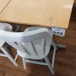LOTE 023 - 01 MESA QUADRADA EM MADEIRA COM PÉS EM FERRO E 01 CADEIRA EM MADEIRA.   (NO ESTADO) ATENÇÃO! FAZER A VISITAÇÃO ANTES DE ARREMATAR, NÃO SABEMOS SE FUNCIONA. LEILÃO NÃO TEM GARANTIA E NEM DEVOLUÇÃO, SUJEITO A POSSÍVEIS AVARIAS VISÍVEIS/OCULTAS E/OU AUSÊNCIA DE COMPONENTES.