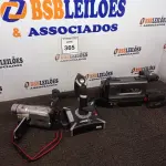 LOTE 365 - 02 FILMADORAS MARCA SHARP E JVC E 01 JOYSTICK MARCA LEADERSHIP GAMER. (NO ESTADO) ATENÇÃO! FAZER A VISITAÇÃO ANTES DE ARREMATAR, NÃO SABEMOS SE FUNCIONA. LEILÃO NÃO TEM GARANTIA E NEM DEVOLUÇÃO, SUJEITO A POSSÍVEIS AVARIAS VISÍVEIS/OCULTAS E/OU AUSÊNCIA DE COMPONENTES.