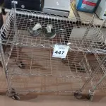 LOTE 447 - 01 CARRINHO DE FERRO P/TRANSPORTE C/03 BANDEJAS.  (NO ESTADO) ATENÇÃO! FAZER A VISITAÇÃO ANTES DE ARREMATAR, NÃO SABEMOS SE FUNCIONA. LEILÃO NÃO TEM GARANTIA E NEM DEVOLUÇÃO, SUJEITO A POSSÍVEIS AVARIAS VISÍVEIS/OCULTAS E/OU AUSÊNCIA DE COMPONENTES.