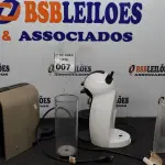 LOTE 007 - 02 CAFETEIRAS. (NO ESTADO) ATENÇÃO! FAZER A VISITAÇÃO ANTES DE ARREMATAR, NÃO SABEMOS SE FUNCIONA. LEILÃO NÃO TEM GARANTIA E NEM DEVOLUÇÃO, SUJEITO A POSSÍVEIS AVARIAS VISÍVEIS/OCULTAS E/OU AUSÊNCIA DE COMPONENTES.