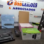LOTE 204 - 01 LOTE COM SENSORES DE ALARME, DVD, TRIPE PRA CÂMERA. (NO ESTADO) ATENÇÃO! FAZER A VISITAÇÃO ANTES DE ARREMATAR, NÃO SABEMOS SE FUNCIONA. LEILÃO NÃO TEM GARANTIA E NEM DEVOLUÇÃO, SUJEITO A POSSÍVEIS AVARIAS VISÍVEIS/OCULTAS E/OU AUSÊNCIA DE COMPONENTES.