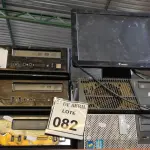 LOTE 082 - 05 CPUS DIVERSAS 01 MONITOR. (NO ESTADO) ATENÇÃO! FAZER A VISITAÇÃO ANTES DE ARREMATAR, NÃO SABEMOS SE FUNCIONA. LEILÃO NÃO TEM GARANTIA E NEM DEVOLUÇÃO, SUJEITO A POSSÍVEIS AVARIAS VISÍVEIS/OCULTAS E/OU AUSÊNCIA DE COMPONENTES.