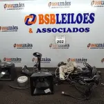 LOTE 202 - 01 LOTE COM LEITORES DE CÓDIGO DE BARRAS. (NO ESTADO) ATENÇÃO! FAZER A VISITAÇÃO ANTES DE ARREMATAR, NÃO SABEMOS SE FUNCIONA. LEILÃO NÃO TEM GARANTIA E NEM DEVOLUÇÃO, SUJEITO A POSSÍVEIS AVARIAS VISÍVEIS/OCULTAS E/OU AUSÊNCIA DE COMPONENTES.