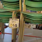 LOTE 015 - 12 CADEIRAS PARA CRIANÇA. (NO ESTADO) ATENÇÃO! FAZER A VISITAÇÃO ANTES DE ARREMATAR, NÃO SABEMOS SE FUNCIONA. LEILÃO NÃO TEM GARANTIA E NEM DEVOLUÇÃO, SUJEITO A POSSÍVEIS AVARIAS VISÍVEIS/OCULTAS E/OU AUSÊNCIA DE COMPONENTES.
