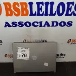 LOTE 176 - 01 NOTEBOOK DELL SEM FONTE. (NO ESTADO) ATENÇÃO! FAZER A VISITAÇÃO ANTES DE ARREMATAR, NÃO SABEMOS SE FUNCIONA. LEILÃO NÃO TEM GARANTIA E NEM DEVOLUÇÃO, SUJEITO A POSSÍVEIS AVARIAS VISÍVEIS/OCULTAS E/OU AUSÊNCIA DE COMPONENTES.