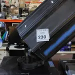 LOTE 230 - 01 CANHÃO DE LUX FAL SKY LINER. (NO ESTADO) ATENÇÃO! FAZER A VISITAÇÃO ANTES DE ARREMATAR, NÃO SABEMOS SE FUNCIONA. LEILÃO NÃO TEM GARANTIA E NEM DEVOLUÇÃO, SUJEITO A POSSÍVEIS AVARIAS VISÍVEIS/OCULTAS E/OU AUSÊNCIA DE COMPONENTES.