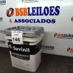 LOTE 146 - 01 GALÃO DE TINTA SUVINIL DE 18L PARA INTERIORES ACABAMENTO FOSCO BRANCO. (NOVO) (NO ESTADO) ATENÇÃO! FAZER A VISITAÇÃO ANTES DE ARREMATAR, NÃO SABEMOS SE FUNCIONA. LEILÃO NÃO TEM GARANTIA E NEM DEVOLUÇÃO, SUJEITO A POSSÍVEIS AVARIAS VISÍVEIS/OCULTAS E/OU AUSÊNCIA DE COMPONENTES.