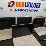 LOTE 270 - 04 NOTEBOOKS DIVERSOS COM AVARIAS. (NO ESTADO) ATENÇÃO! FAZER A VISITAÇÃO ANTES DE ARREMATAR, NÃO SABEMOS SE FUNCIONA. LEILÃO NÃO TEM GARANTIA E NEM DEVOLUÇÃO, SUJEITO A POSSÍVEIS AVARIAS VISÍVEIS/OCULTAS E/OU AUSÊNCIA DE COMPONENTES.
