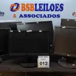 LOTE 012 - 06 MONITORES MARCAS E MODELOS DIVERSOS. (NO ESTADO) ATENÇÃO! FAZER A VISITAÇÃO ANTES DE ARREMATAR, NÃO SABEMOS SE FUNCIONA. LEILÃO NÃO TEM GARANTIA E NEM DEVOLUÇÃO, SUJEITO A POSSÍVEIS AVARIAS VISÍVEIS/OCULTAS E/OU AUSÊNCIA DE COMPONENTES.