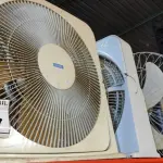 LOTE 037 - 03 VENTILADORES DIVERSOS. (NO ESTADO) ATENÇÃO! FAZER A VISITAÇÃO ANTES DE ARREMATAR, NÃO SABEMOS SE FUNCIONA. LEILÃO NÃO TEM GARANTIA E NEM DEVOLUÇÃO, SUJEITO A POSSÍVEIS AVARIAS VISÍVEIS/OCULTAS E/OU AUSÊNCIA DE COMPONENTES.
