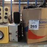 LOTE 265 - 01 LOTE COM CAIXAS DE SOM PARA COMPUTADOR DIVERSAS. (NO ESTADO) ATENÇÃO! FAZER A VISITAÇÃO ANTES DE ARREMATAR, NÃO SABEMOS SE FUNCIONA. LEILÃO NÃO TEM GARANTIA E NEM DEVOLUÇÃO, SUJEITO A POSSÍVEIS AVARIAS VISÍVEIS/OCULTAS E/OU AUSÊNCIA DE COMPONENTES.
